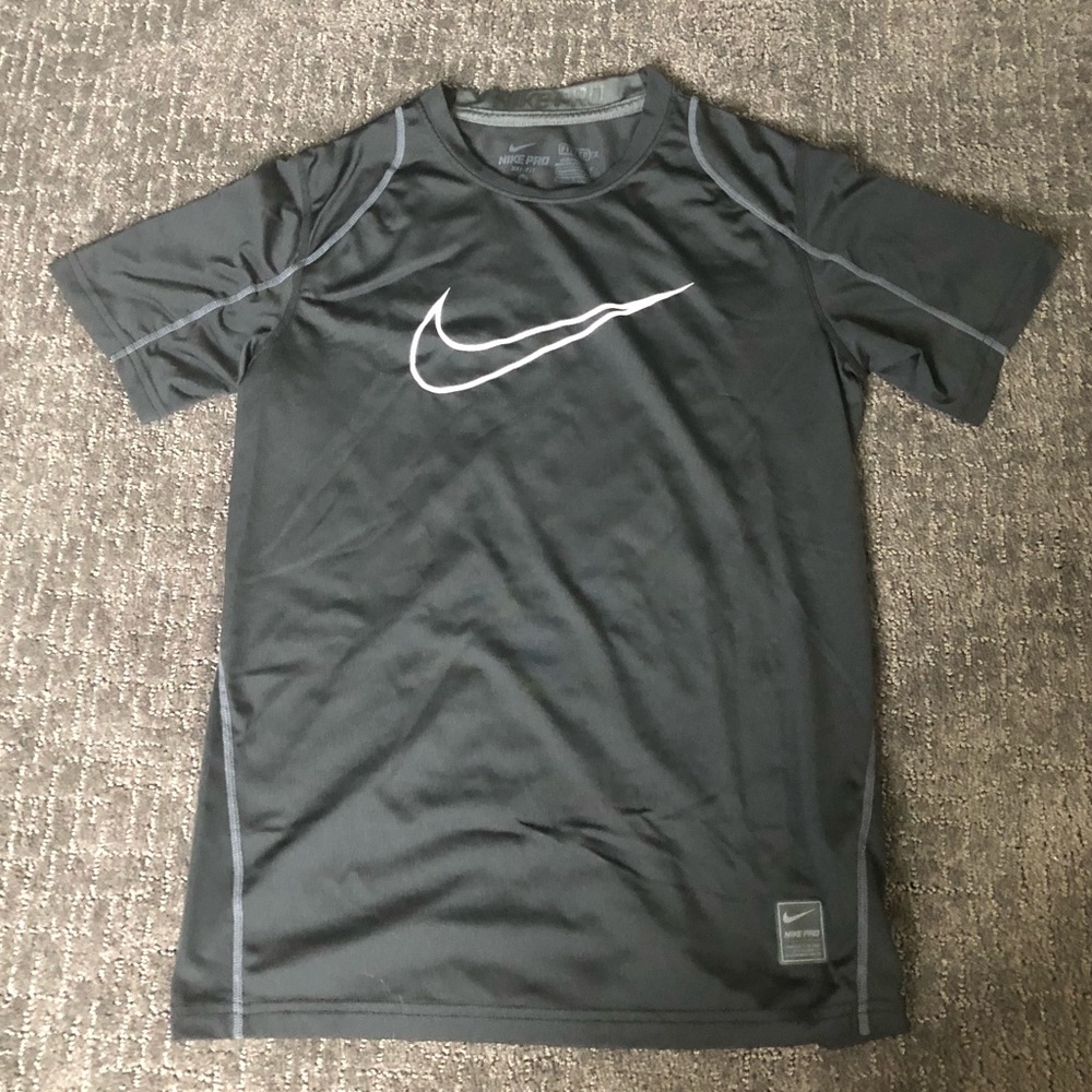 Boys Nike T-shirt